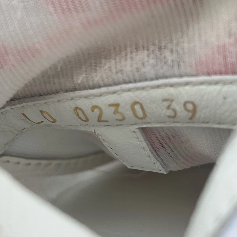 Louis Vuitton Stellar Monogram Sneaker Size 8.5 (EU 39) Womens - Picture 8 of 9